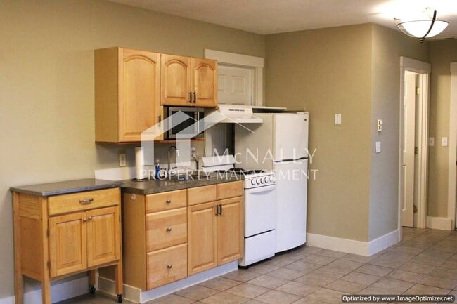 Photo - Cozy Studio Apartment with Patio