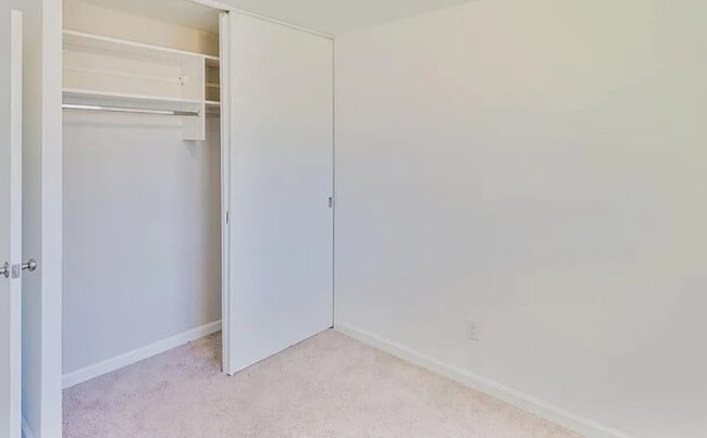 Photo - 2715 Farnsworth Dr