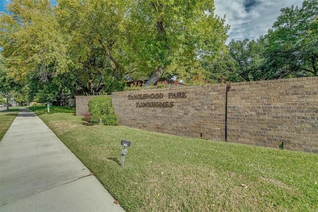 Photo - 3025 Hulen Ct Rental