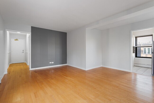 Photo - 5858 N Sheridan Rd Unidad 407