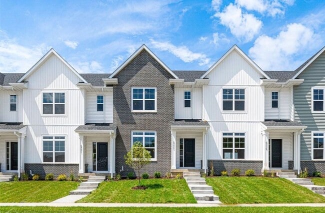 Building Photo - $2,650 | 3 Bedroom, 2.5 Bathroom Townhome | Newer Construction | No Pets | Available for August 1...