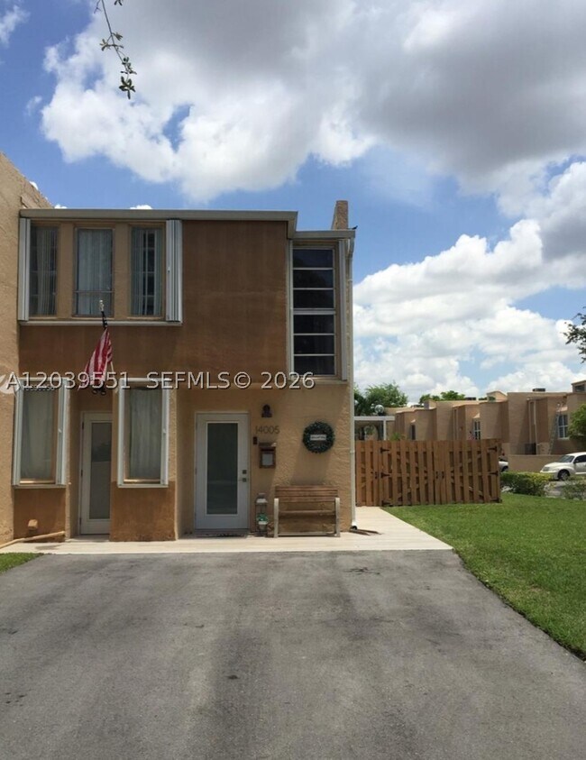Photo - 14005 SW 67th Terrace