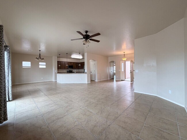 Photo - 3BR/2BA/2.5CG, 1861 sq.ft. rental in Sierra Vista, AZ