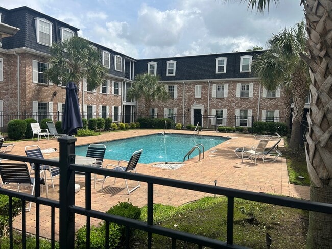Photo - 359 N Post Oak Ln Unit 121