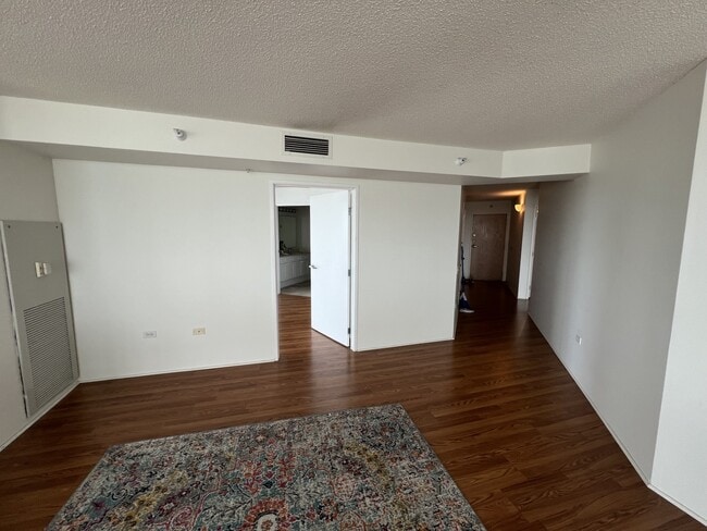 Photo - 1720 Maple Ave Unit 2440