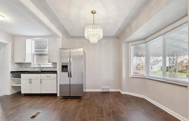 Photo - 11450 Minden Ave