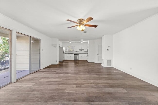 Photo - 2326 Hartford Rd