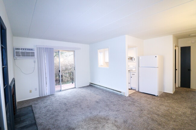 Photo - 2323 Beechmont Ave