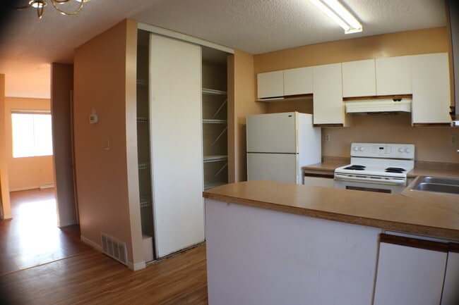 Photo - Swan Landing Apartments