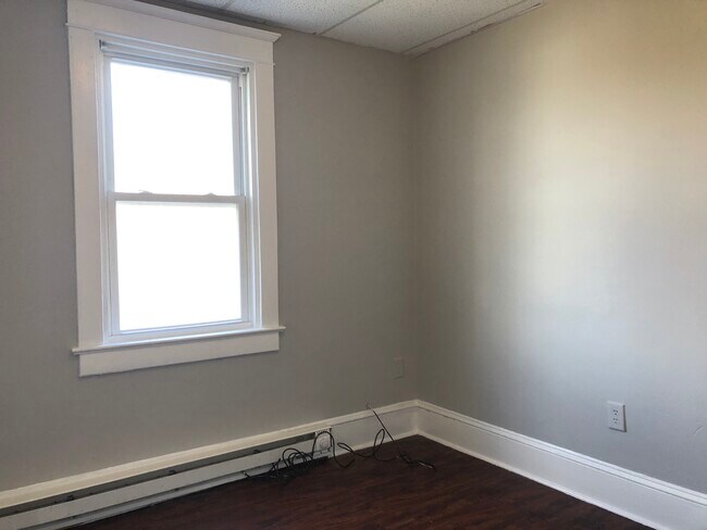 Photo - 675 Main St Unit Rear