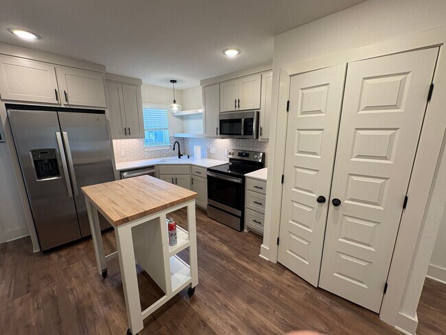 Photo - 1bd/1ba House Available!