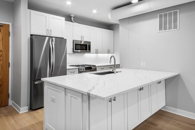 Photo - 4637 N Ashland Ave Unidad 302