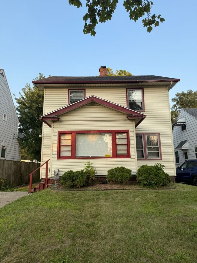 Building Photo - 3 bedroom 1.5 bath Rental