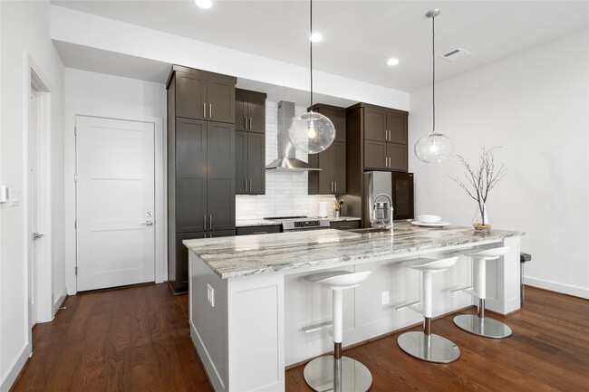 Photo - 2408 Gray St