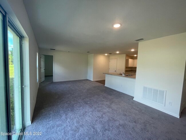 Photo - 1215 Hastings Rd SW