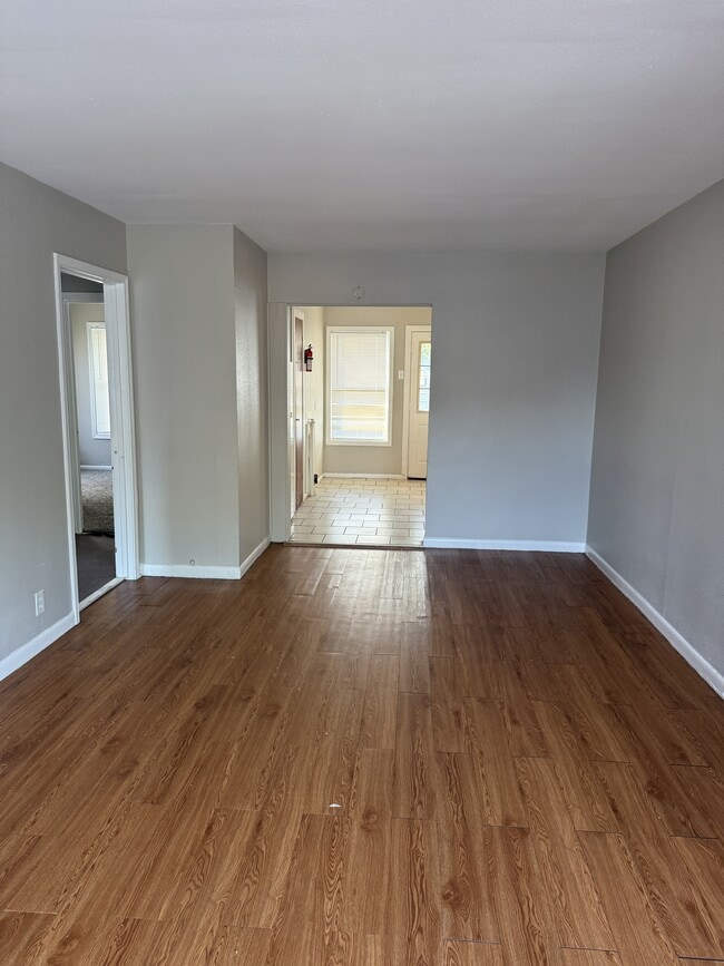 1535 Lazy Ln Unit B