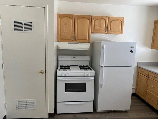 Photo - Chestnut & Hedding Apartments