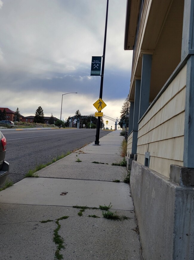 Photo - 1119 W Park St