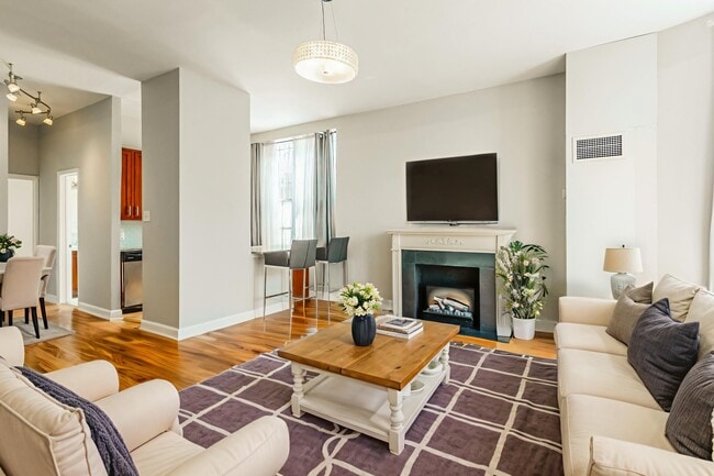 Photo - 333 2nd St NE Unidad 202