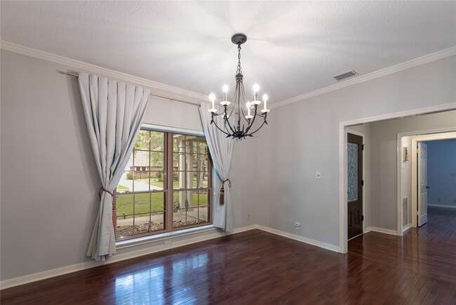 Photo - 9 Mallard Glen Pl