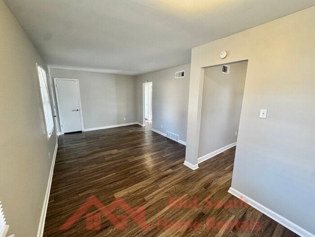 Photo - 2195 Cassie Ave