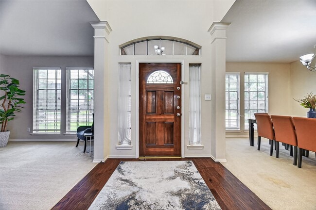 Photo - 5911 Indian Hills Ln