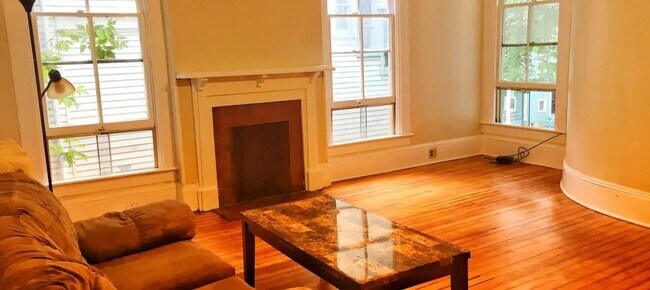 Photo - 115 Stewart Ave Unidad 1