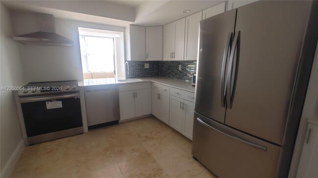 Photo - 1000 Parkview Dr Unit 125