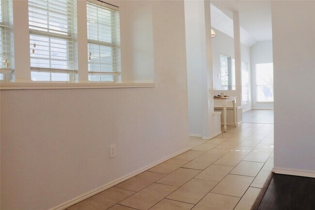 Photo - 2314 Hillside Dr