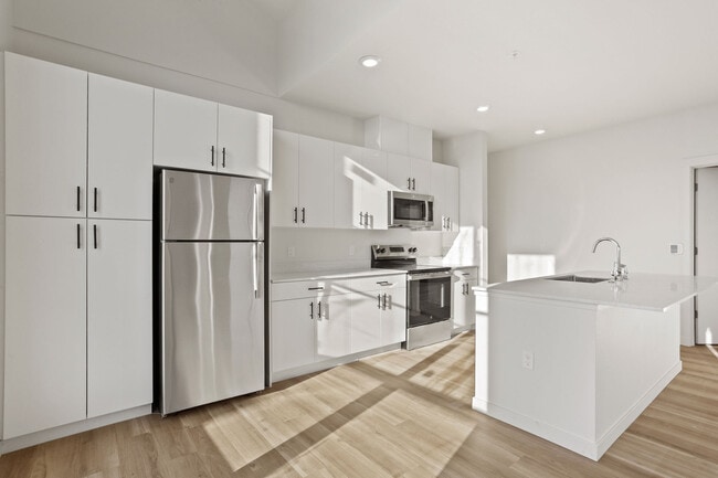 Photo - Allison Summit