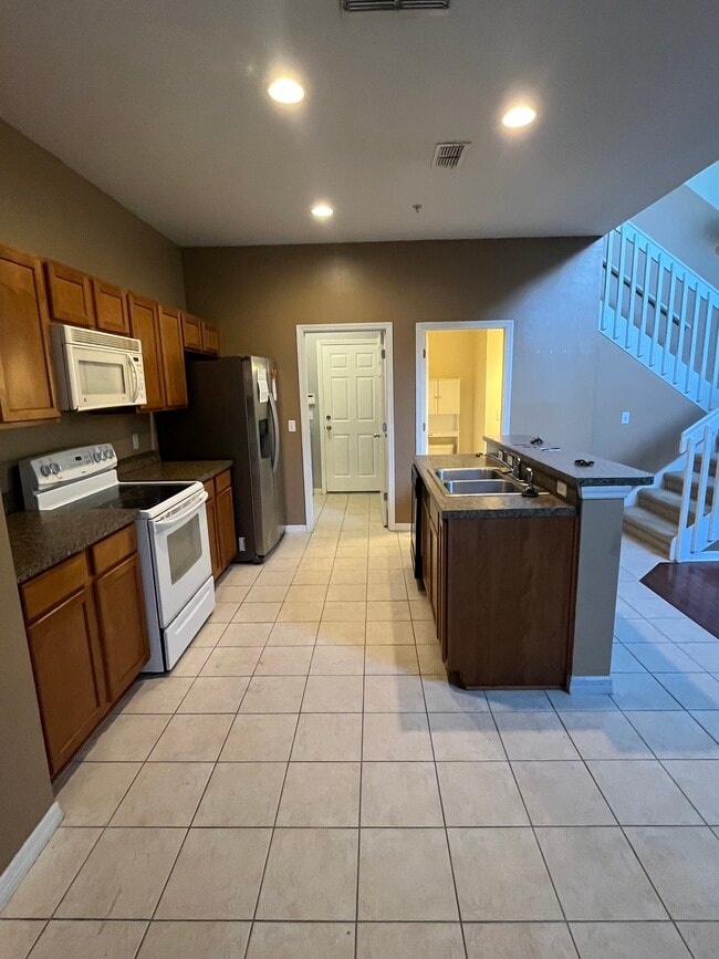 Photo - 10043 Moorshire Cir