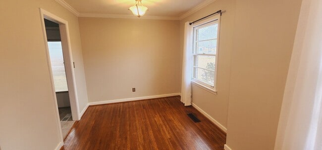 Photo - 209 Knoll Crest Dr