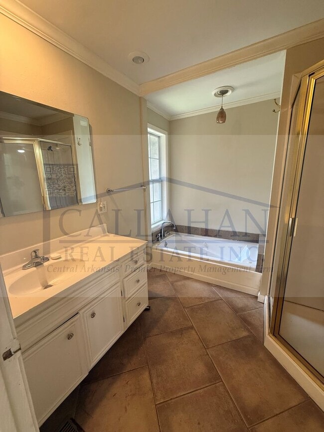 Photo - 5422 Hawthorne Rd