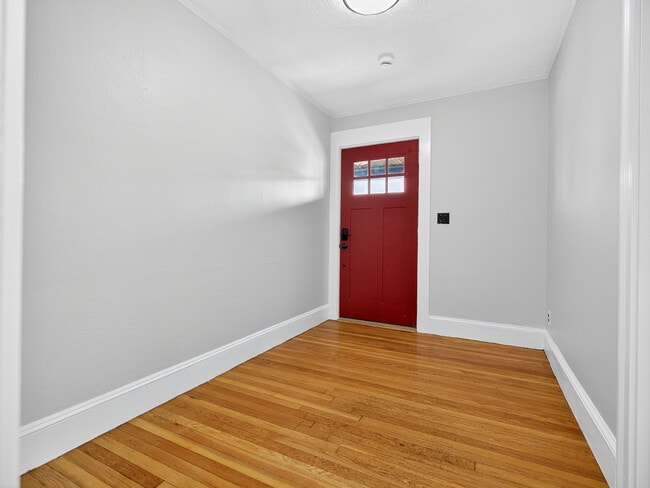 254 Main St