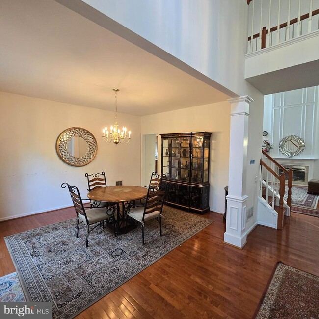 Photo - 15 Eastwick Dr