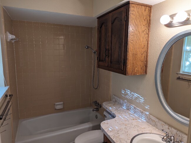 Photo - 201 David Unidad 203