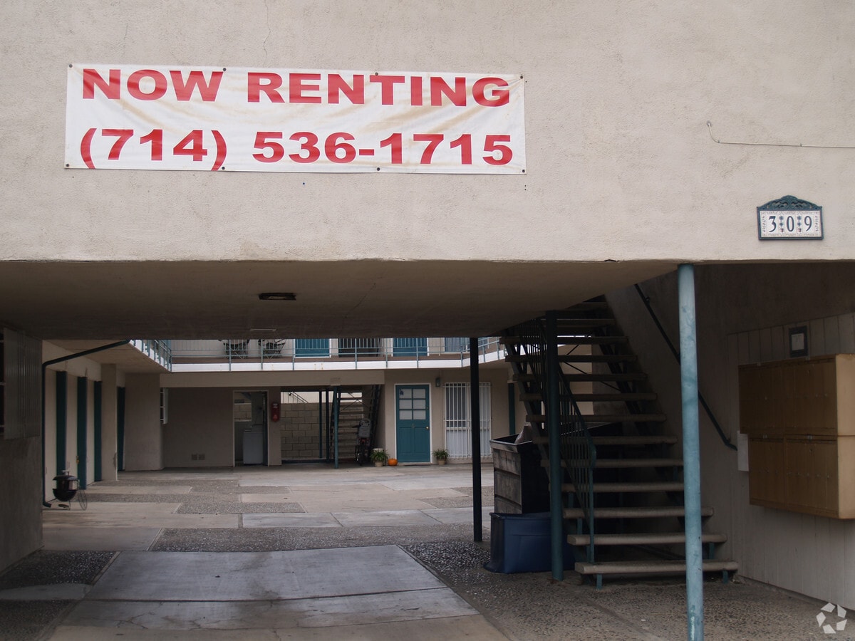 Now Renting - 309 Memphis Ave