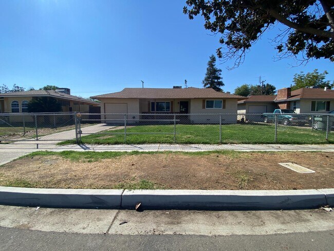 Building Photo - 1545 W Sussex Way Rental