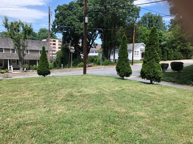 Photo - 310 Ridge St NW Unit Main House