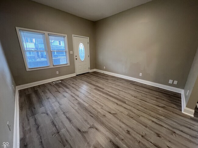 Photo - 1221 Union St