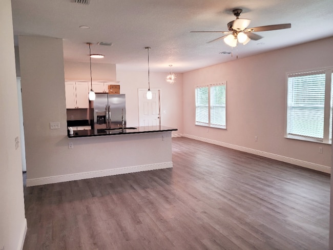 556 NW 259th Terrace