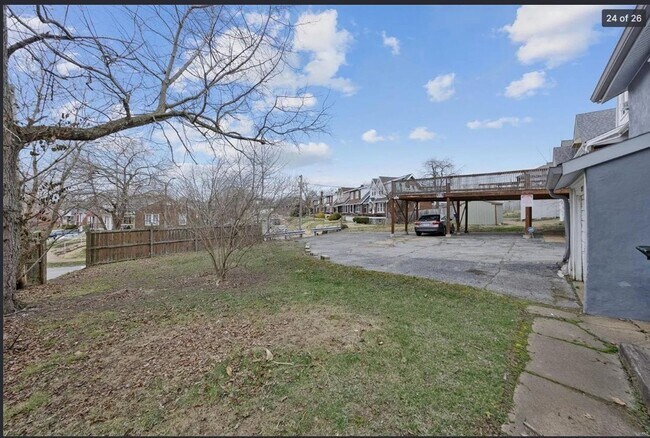 Photo - 2835 Hampton Ave