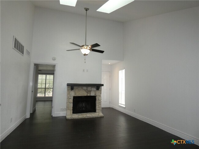 Photo - 14745 Babcock Rd