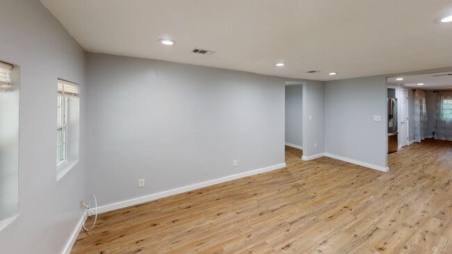 635 Colbert Ave