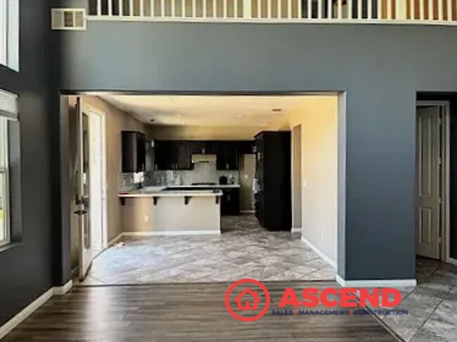 Photo - 2-Story Home In Southwest!