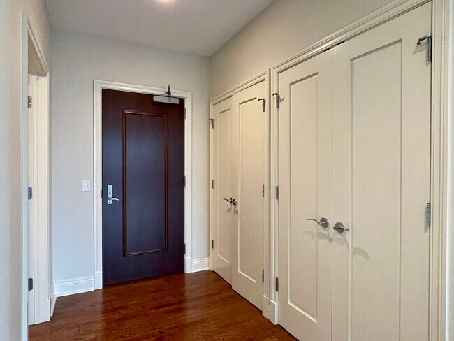 Photo - 520 S Washington St Unit 604