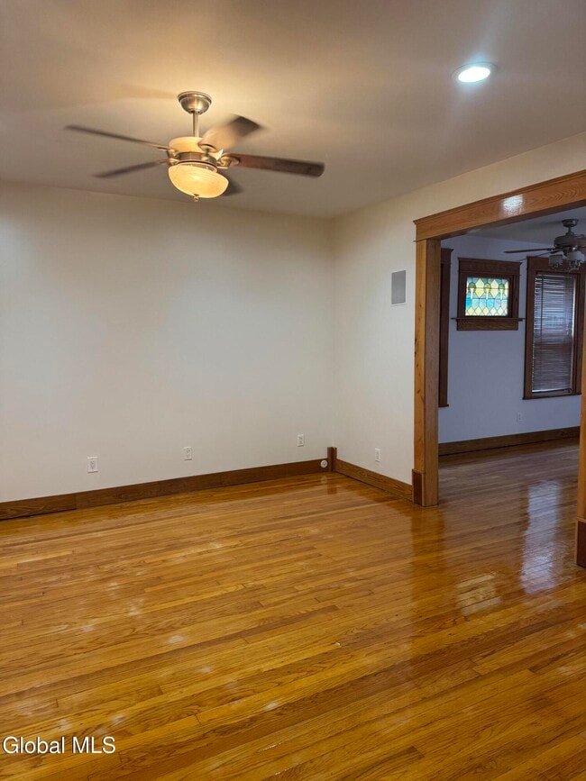 Photo - 147 Homestead Ave Unidad 1