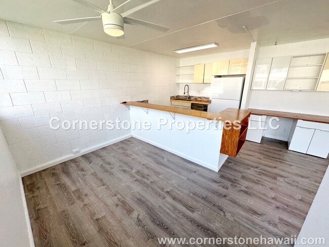 95-031 Kuahelani Ave