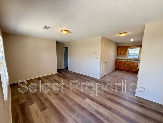 Photo - 819 W Matthews Ave Unit 2