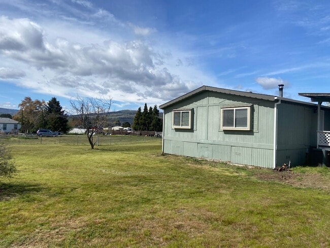 Photo - Updated 3 bedroom 2 bath home in Dallesport.